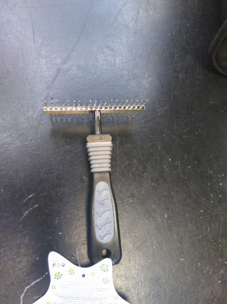 Taeapet Grooming Rake