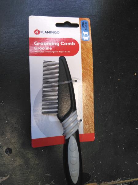 Flamingo Grooming Comb