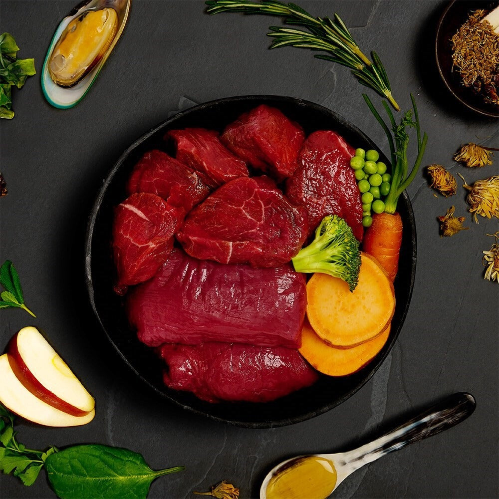 Fresh venison, wild boar, sweet potato, peas, carrot, broccoli and green lipped mussel, the ingredients in Canagan Venison and Wild Boar Stew