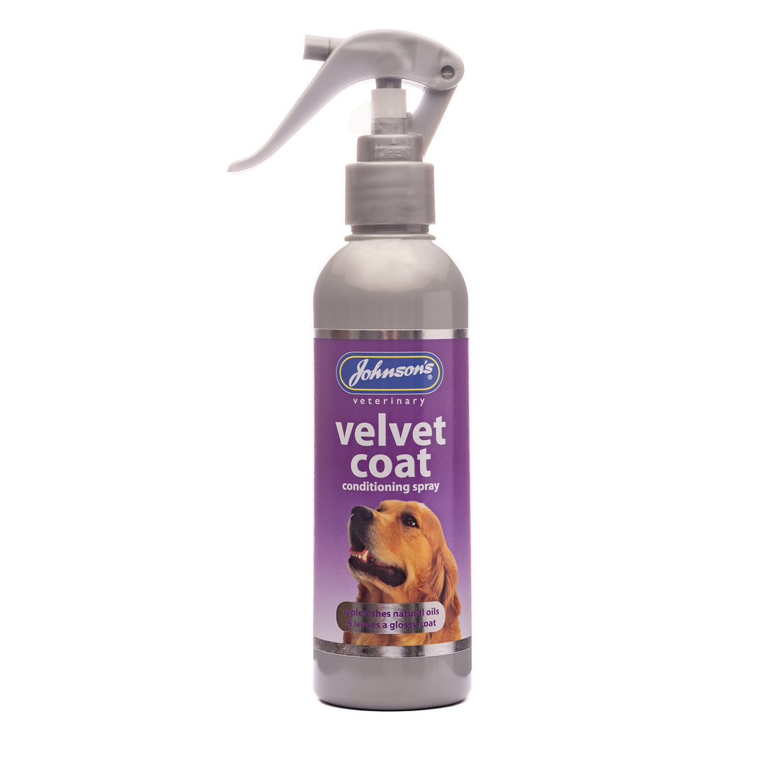 Johnsons Velvet Coat Conditioning Spray 150ml